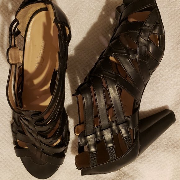 Vintage Black Nine & CO Criss Cross Sandals - Picture 1 of 11